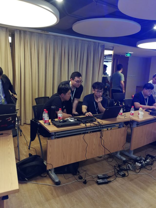 0227_205103_460.jpg 201-5.jpg